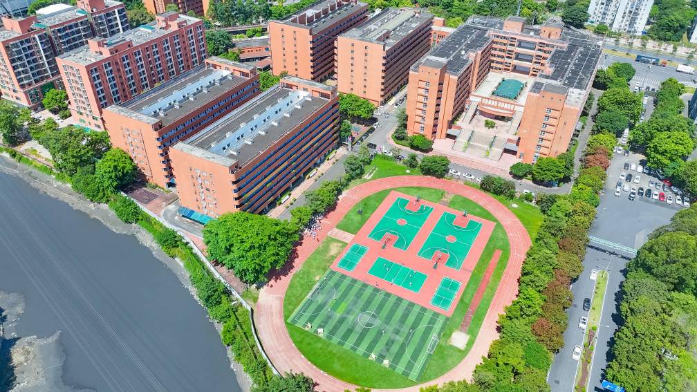 新易学校园环境3